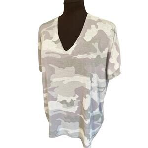 Fab'rik‎ cammo blush pink, grey metallic, Sweater top Oversized Small, SOFT